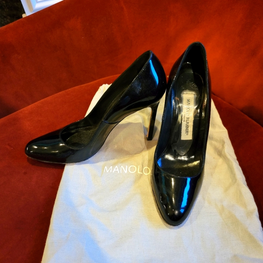 Manolo Blahnik black 🖤 patent leather heels
